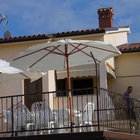Apartamento In Porec/istrien 38522 Poreč